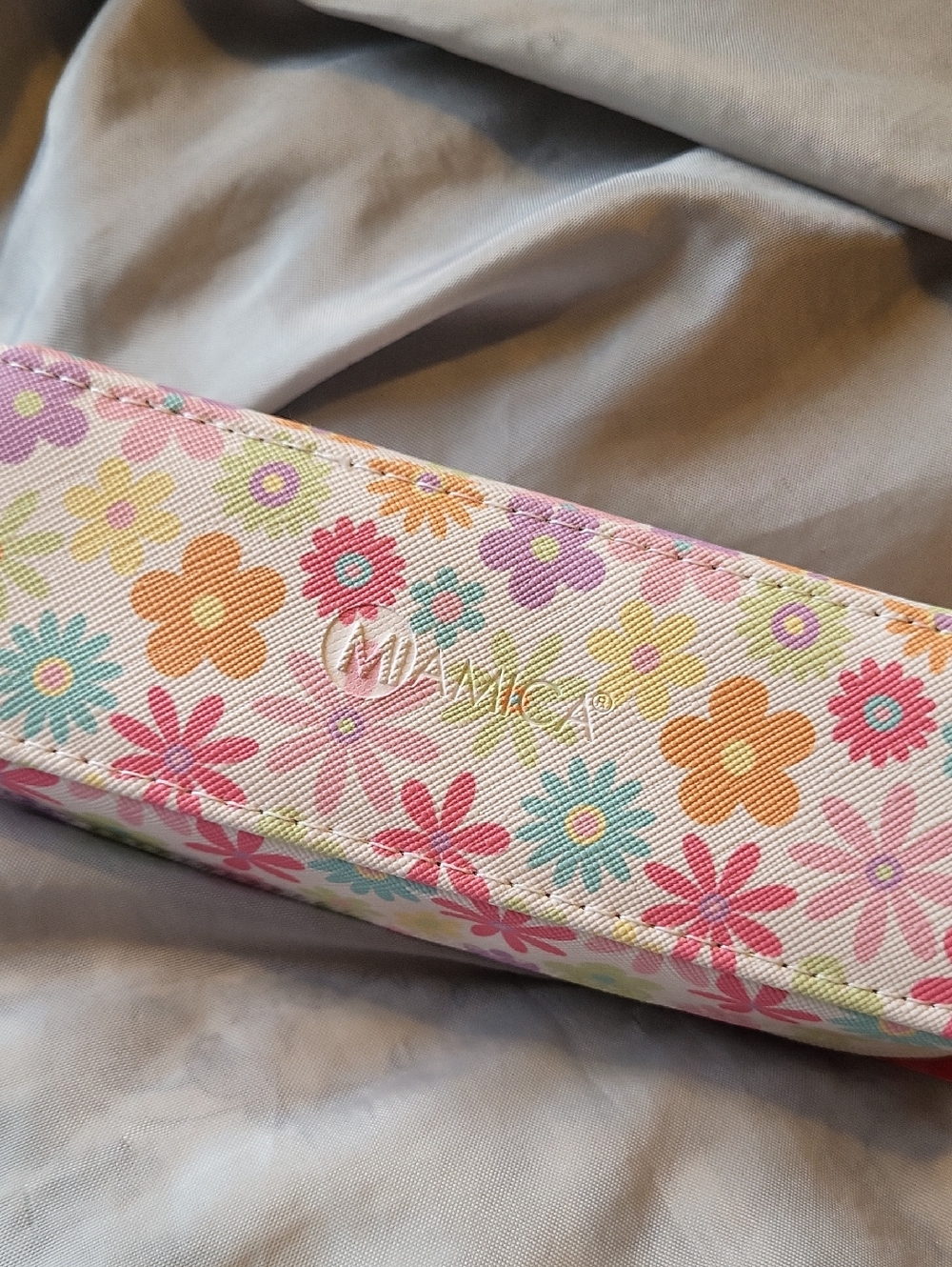 MIAMICA Floral Pill Case - Multi Color Li - Picture 5 of 5